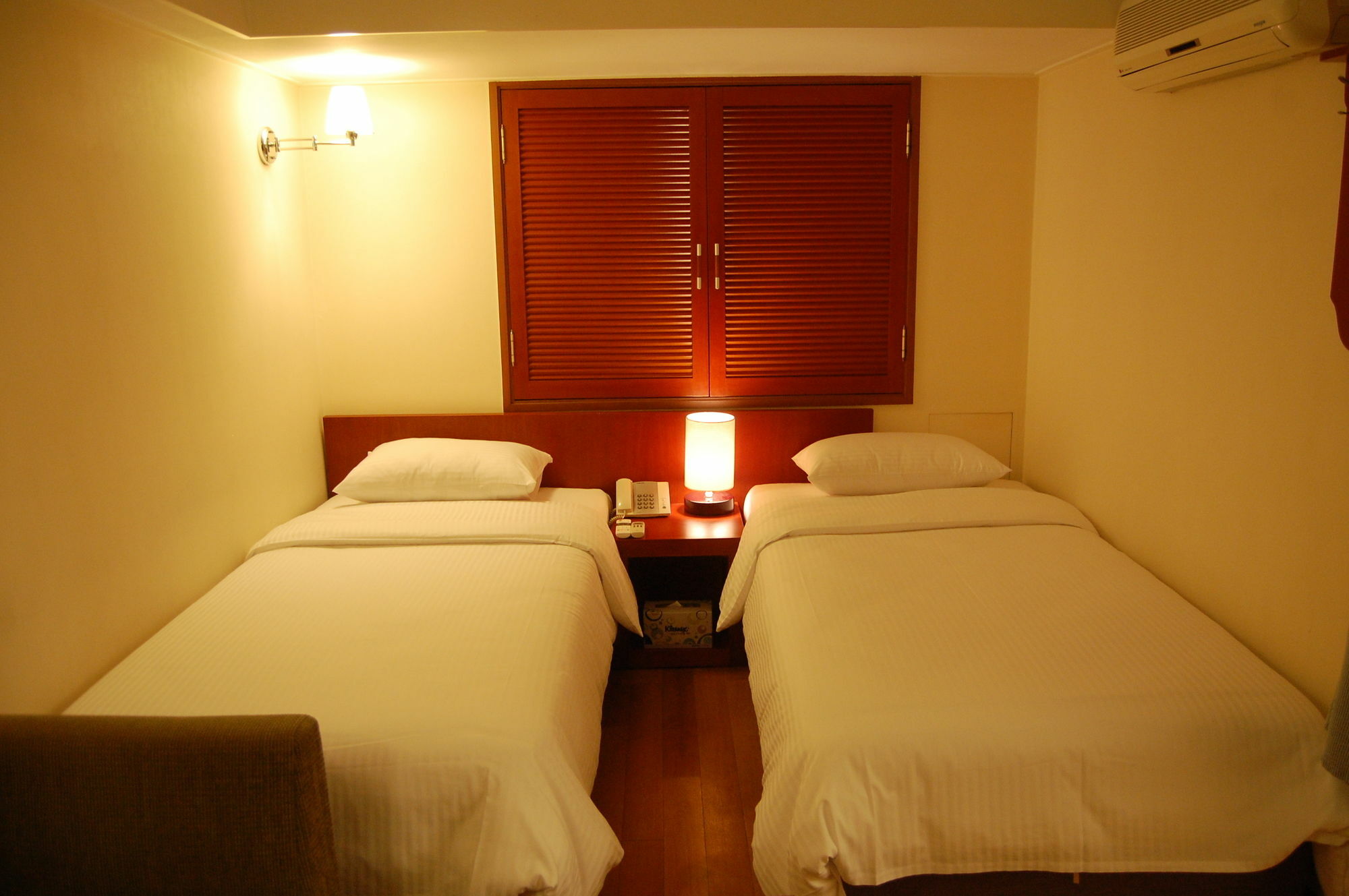 New Korea Hotel Seoul Exterior photo